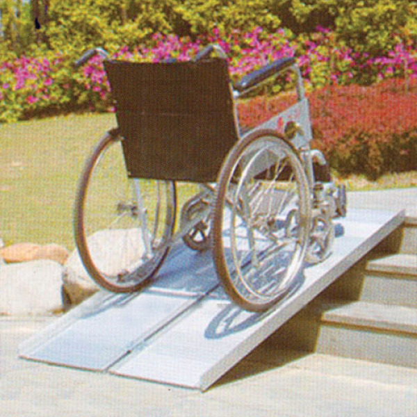 MR 607-4 Пандус перекатной рампа складная  2-х секц. алюминиевая (72 х 122)