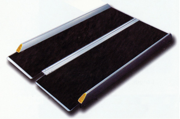 MR 707-5 Пандус перекатной рампа складная  2-х секц. алюминиевая, противоскользящая поверх(72 х 152)