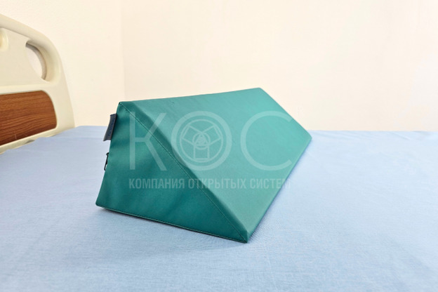 Треугольная подушка КОС, иск. кожа ПУ