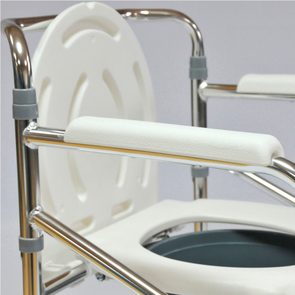 Стул-кресло с санитарным оснащением FS696