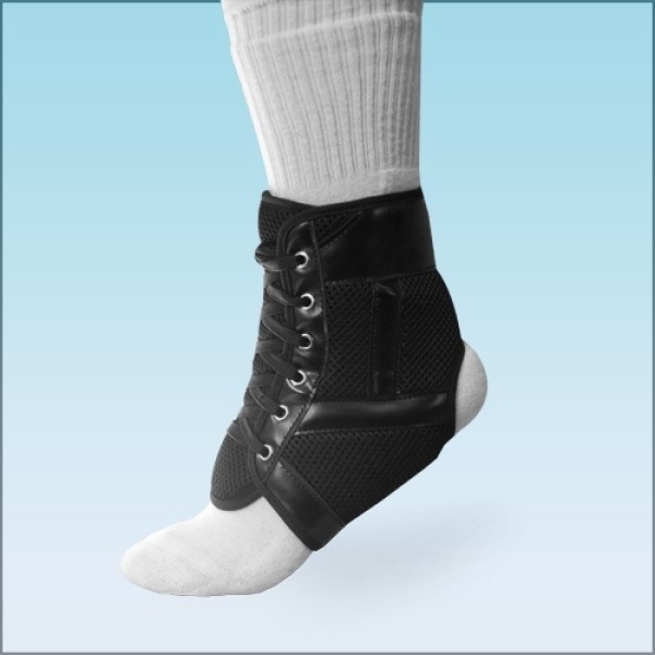 Бандаж д/голеностопного сустава  С1AN-1201 со шнуровкой BFZ